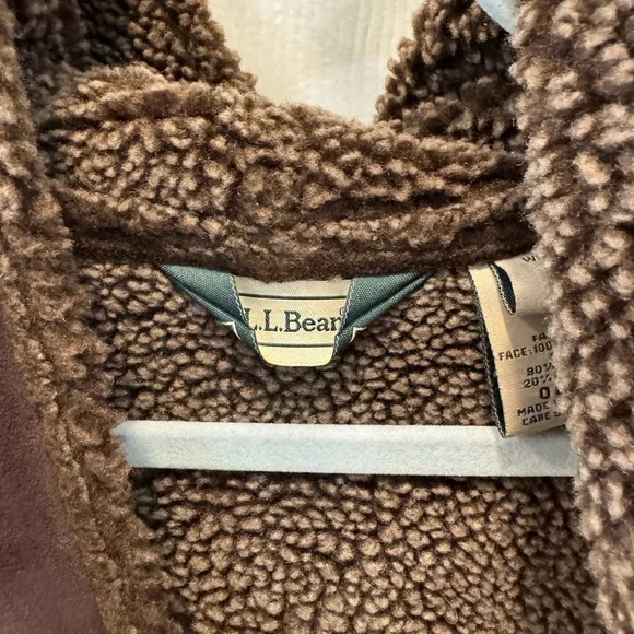 LL bean fur coat - Picture 3 of 4